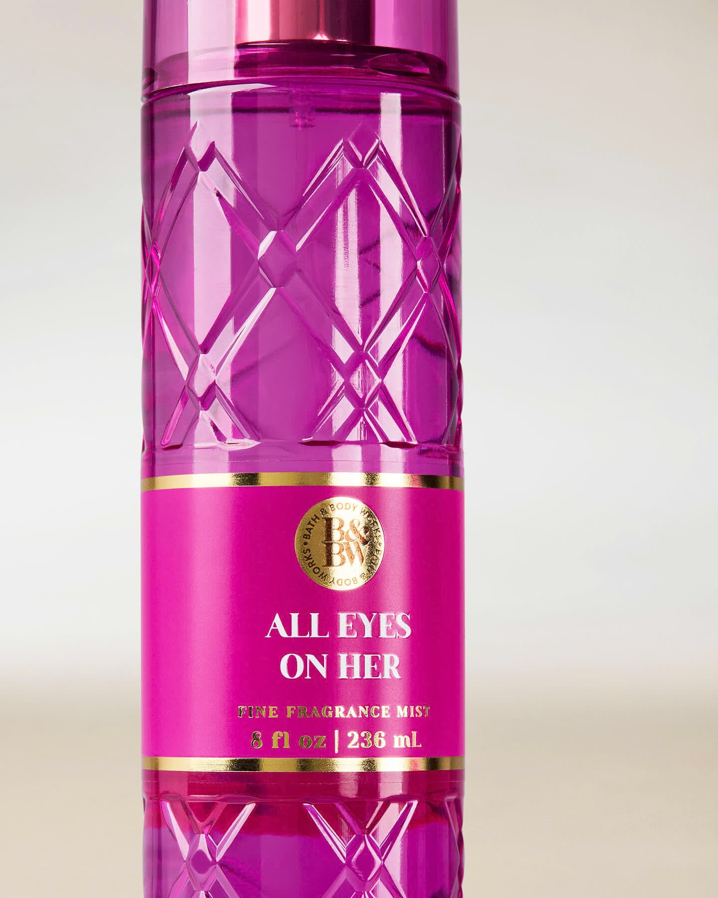 Bath & Body Works All Eyes On Her
Fine Fragrance Mist- 236ml