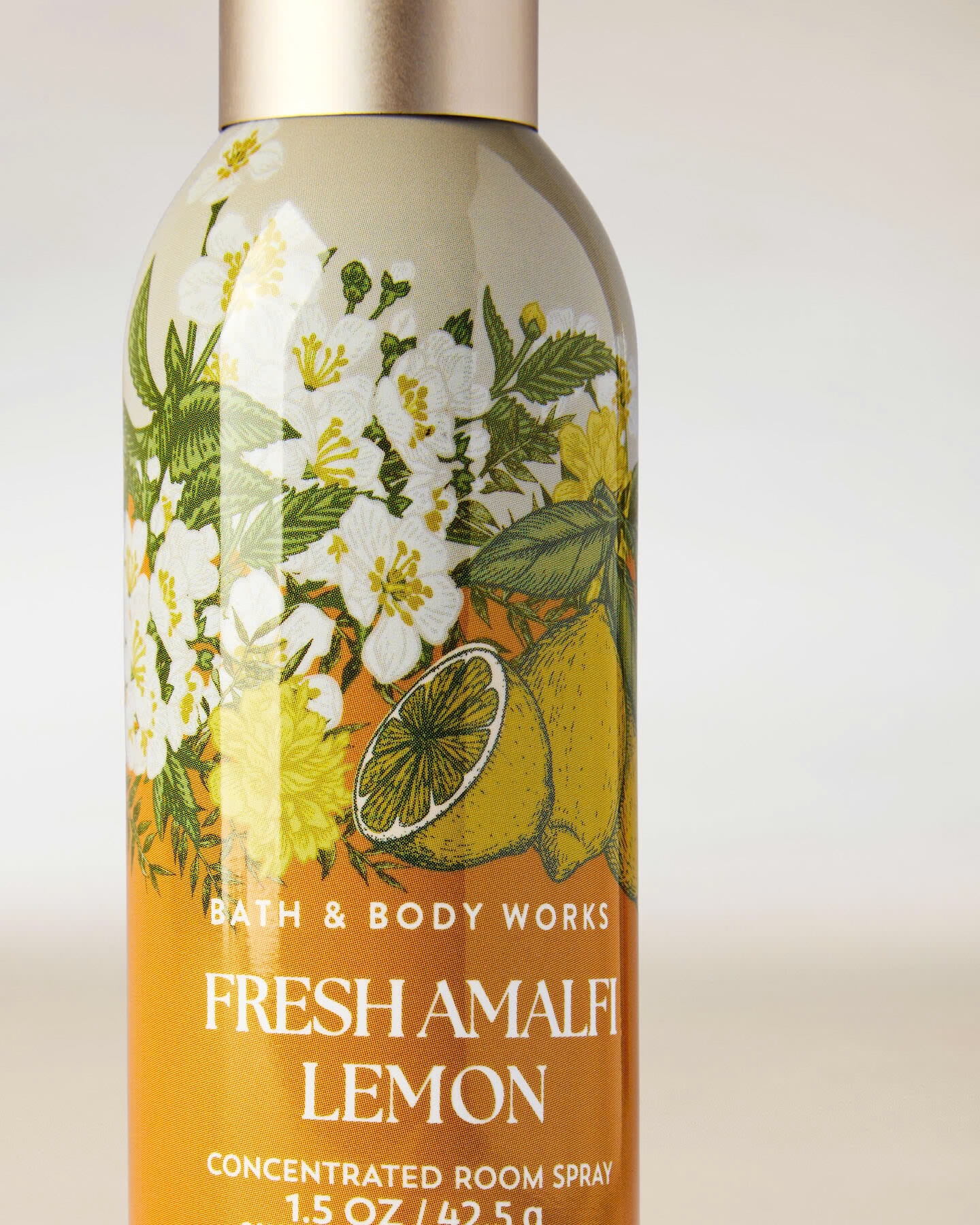 White Barn Fresh Amalfi Lemon Concentrated Room Spray- 1.5oz